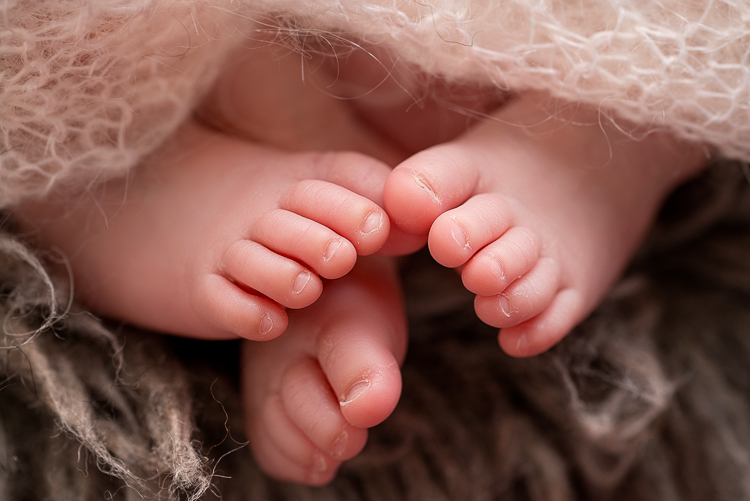 San Diego Newborn Photographer San Diego Newborn Photographer. baby feet