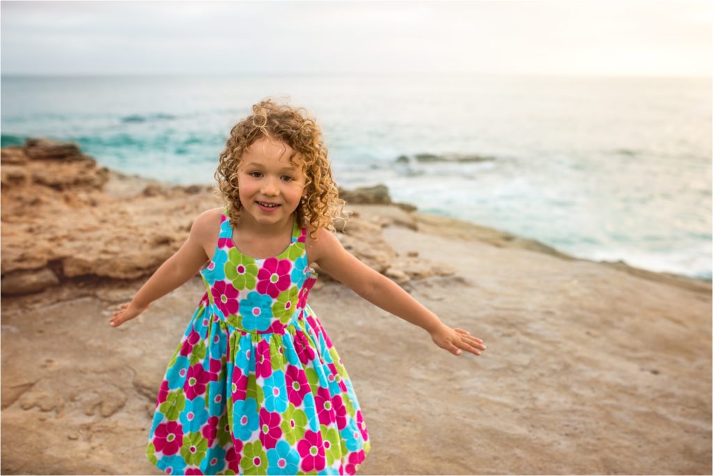 San Diego Family Photographer, Family Portraits San Diego, Windansea Beach, Wind and Sea beach, Family session with three kids, Cute 5 yea old girl, curly hair