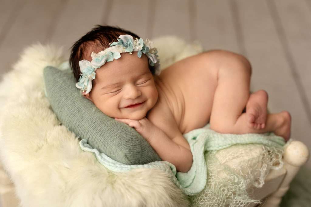 San Diego Newborn photographer, Newborn studio San Diego, Newborn pictures San Diego 